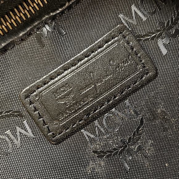 MCM TOTE - Picture 13 of 16